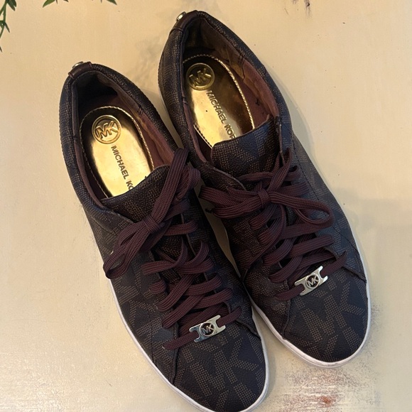 Michael Kors Keaton Lace Up Monogram Size 10M Brown Gold MK - Picture 1 of 10